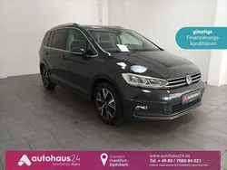 Grau Gebraucht 2022 VW Touran Highline Van / Kleinbus | 29.870 € (Fairer Preis)