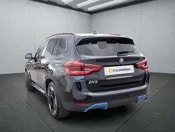 Schwarz Gebraucht 2021 BMW iX3 SUV | 35.549 € (Guter Preis)