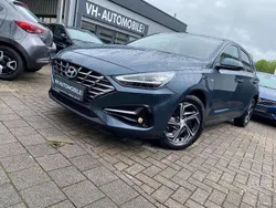 Blau Gebraucht 2024 Hyundai i30 Limousine | 21.970 € (Guter Preis)