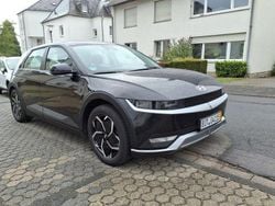 Schwarz phantom black / mic (metallic) Gebraucht 2021 Hyundai Ioniq 5 SUV | 23.000 € (Guter Preis)