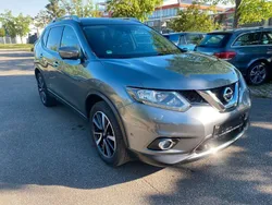 Grau Gebraucht 2015 Nissan X-Trail 360º SUV | 12.990 € (Fairer Preis)