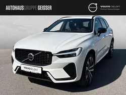 Crystal weiß perleffekt Gebraucht 2022 Volvo XC60 R-Design SUV | 45.750 € (Fairer Preis)