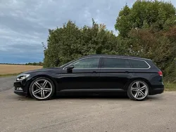 Schwarz Gebraucht 2015 VW Passat Kombi | 12.499 € (Guter Preis)