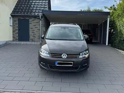 Braun Gebraucht 2015 VW Sharan Comfortline Van / Kleinbus | 15.600 € (Etwas zu teuer)
