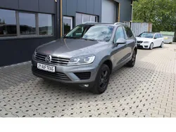 Grau (canyon grey metallic (grau)) Gebraucht 2018 VW Touareg SUV | 18.000 € (Guter Preis)