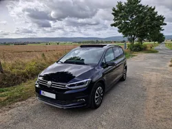 Schwarz Gebraucht 2018 VW Touran Sound Van / Kleinbus | 19.800 € (Guter Preis)