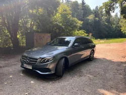 Grau Gebraucht 2019 Mercedes E220 Kombi | 22.999 € (Superpreis)