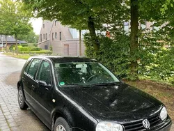 Schwarz Gebraucht 1999 VW Golf IV Kleinwagen | 1.350 € (Teuer)
