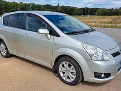 Silber Gebraucht 2008 Toyota Corolla Verso Van / Kleinbus | 2.995 € (Guter Preis)