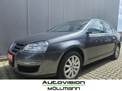 Grau Gebraucht 2009 VW Jetta Comfortline Limousine | 6.980 € (Fairer Preis)