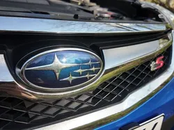 Blau Gebraucht 2010 Subaru Legacy GT Kombi | 17.900 €