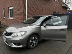 Grau Gebraucht 2017 Nissan Pulsar Tekna Limousine | 9.800 € (Fairer Preis)