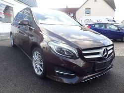 Orientbraun Gebraucht 2016 Mercedes B180 Van / Kleinbus | 11.500 € (Superpreis)