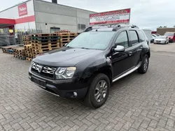 Schwarz Gebraucht 2015 Dacia Duster Celebration SUV | 7.799 € (Fairer Preis)
