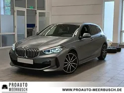Frozen pure grey Gebraucht 2024 BMW 118 M Sport Kleinwagen | 28.499 € (Fairer Preis)