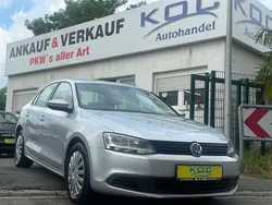 Reflexsilber metallic Gebraucht 2012 VW Jetta Trendline Limousine | 4.900 € (Guter Preis)