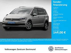 Ivory silver metallic Gebraucht 2024 VW Touran Comfortline Van / Kleinbus | 31.662 € (Guter Preis)