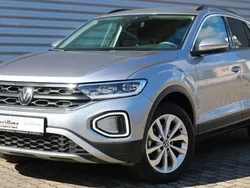Silber Gebraucht 2024 VW T-Roc Life SUV | 27.330 € (Superpreis)