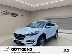 Weiß Gebraucht 2016 Hyundai Tucson Intro Edition SUV | 14.490 € (Fairer Preis)
