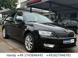 Schwarz Gebraucht 2016 Skoda Octavia Ambition Kombi | 9.990 € (Fairer Preis)
