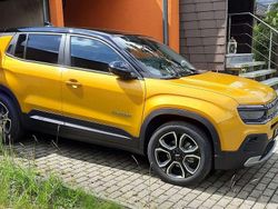 Gelb Neu 2025 Jeep Avenger EV Summit SUV | 32.500 € (Guter Preis)