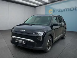 Schwarz Gebraucht 2025 Kia EV3 4 SUV | 40.749 € (Fairer Preis)