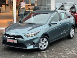 Grau Neu 2024 Kia Ceed Vision Limousine | 24.990 € (Fairer Preis)