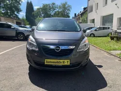 Grau Gebraucht 2011 Opel Meriva Innovation Van / Kleinbus | 3.600 € (Fairer Preis)