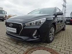 Schwarz Gebraucht 2018 Hyundai i30 Kombi | 6.390 € (Fairer Preis)
