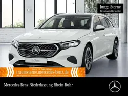 Weiß Gebraucht 2024 Mercedes E200 Advanced Limousine | 41.990 € (Superpreis)