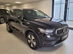 Schwarz Gebraucht 2022 Volvo XC40 Inscription SUV | 28.770 € (Guter Preis)