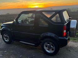 Schwarz Gebraucht 2006 Suzuki Jimny SUV | 9.800 €
