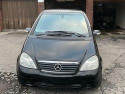 Schwarz Gebraucht 2004 Mercedes A140 Kleinwagen | 1.800 €