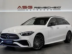 Weiß Gebraucht 2024 Mercedes C300 AMG line Limousine | 52.790 € (Teuer)