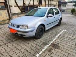 Silber Gebraucht 1998 VW Golf III Kleinwagen | 750 €