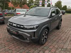 Grau Gebraucht 2025 Dacia Duster Journey SUV | 22.990 € (Guter Preis)