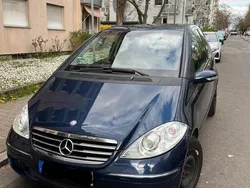 Blau Gebraucht 2005 Mercedes A170 Kleinwagen | 1.900 €