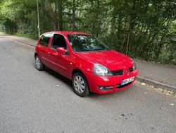 Rot Gebraucht 2008 Renault Clio II Kleinwagen | 2.000 € (Guter Preis)