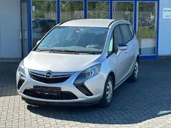Silber Gebraucht 2014 Opel Zafira Tourer Edition Van / Kleinbus | 4.950 € (Fairer Preis)