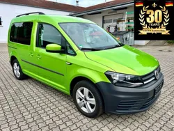 Grün Gebraucht 2019 VW Caddy Trendline Van / Kleinbus | 19.450 € (Fairer Preis)