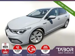 Grau Gebraucht 2020 VW Golf VIII Style Limousine | 22.488 € (Fairer Preis)