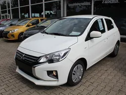 Weiss Neu 2025 Mitsubishi Space Star Select Limousine | 12.990 €