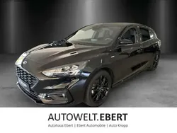Iridium schwarz met Gebraucht 2019 Ford Focus ST-Line Limousine | 17.750 € (Fairer Preis)
