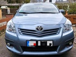 Blau Gebraucht 2011 Toyota Verso Edition Van / Kleinbus | 9.990 € (Fairer Preis)