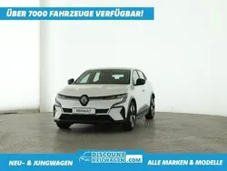 Arktisweiß Gebraucht 2022 Renault Mégane Equilibre Limousine | 19.890 € (Guter Preis)
