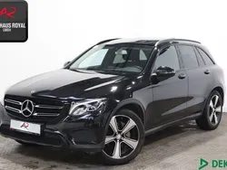 Schwarz (metallic) Gebraucht 2016 Mercedes GLC250 Night SUV | 25.880 € (Guter Preis)
