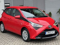 Rot Gebraucht 2020 Toyota Aygo X-play Kleinwagen | 8.499 € (Fairer Preis)