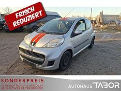 Zu lackieren silver grey 1e7/m Gebraucht 2010 Peugeot 107 Style Kleinwagen | 685 € (Guter Preis)