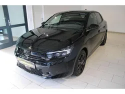 Lackierung schwarz perla nera/ Gebraucht 2024 Opel Corsa Kleinwagen | 17.850 € (Fairer Preis)