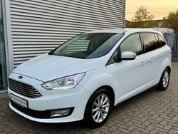 Weiß Gebraucht 2019 Ford Grand C-Max Titanium Van / Kleinbus | 11.190 € (Fairer Preis)